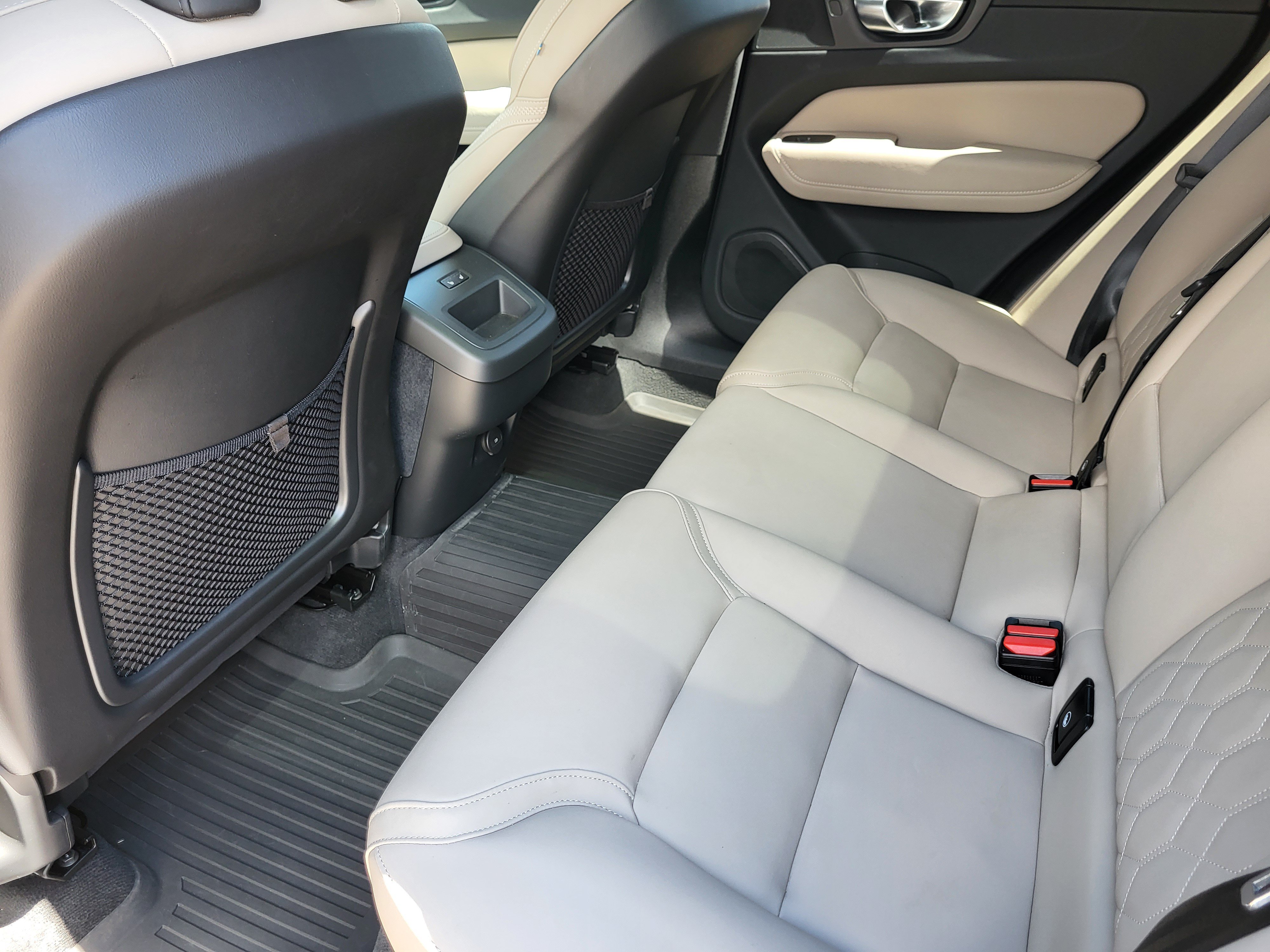 New 2026 Volvo XC60 B5 Plus w/ Climate Package AWD/4WD image 19