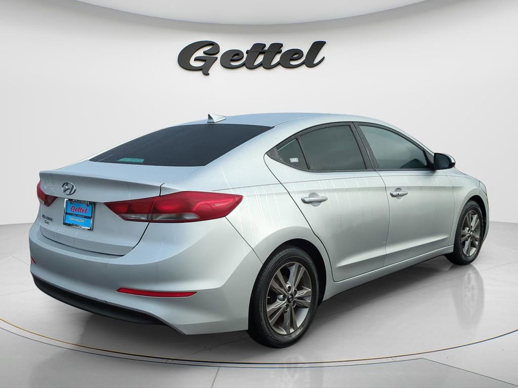 Used 2017 Hyundai Elantra Value Edition image 4
