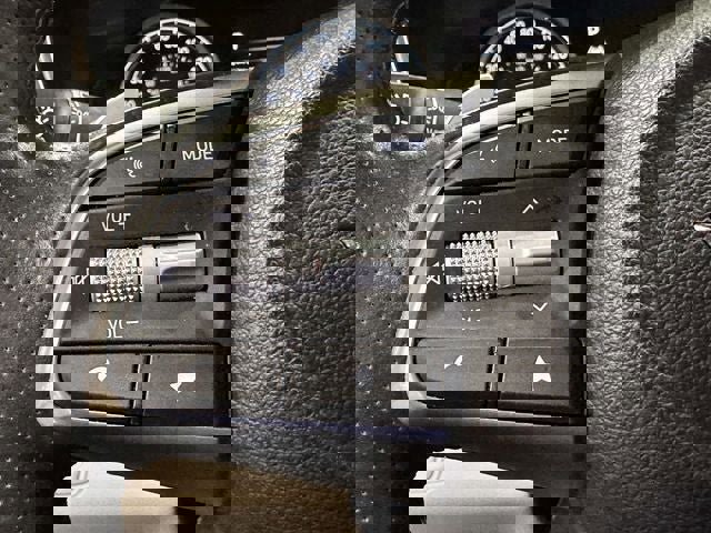 Used 2023 Genesis G70 2.0T image 27