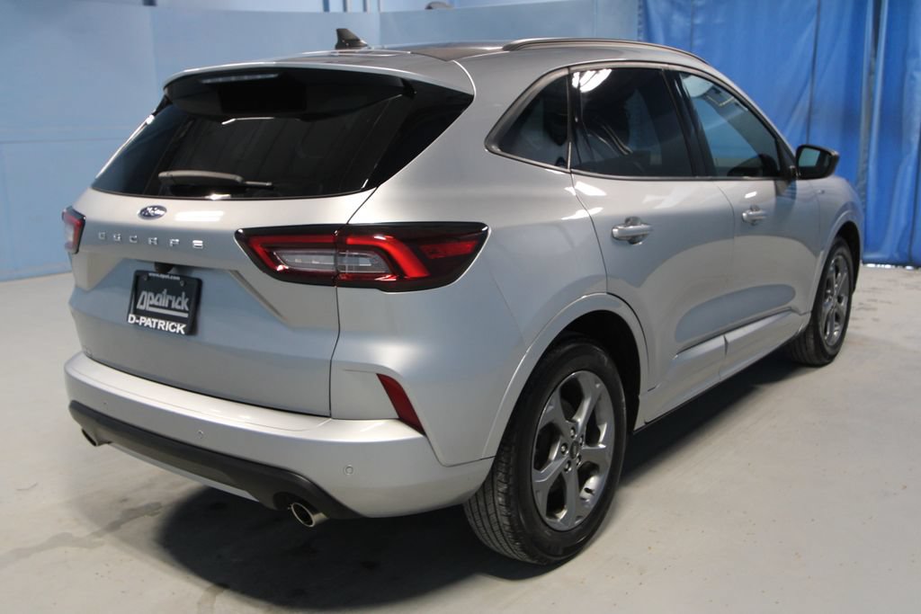 Used 2024 Ford Escape ST-Line w/ Tech Pack #1 FWD image 28