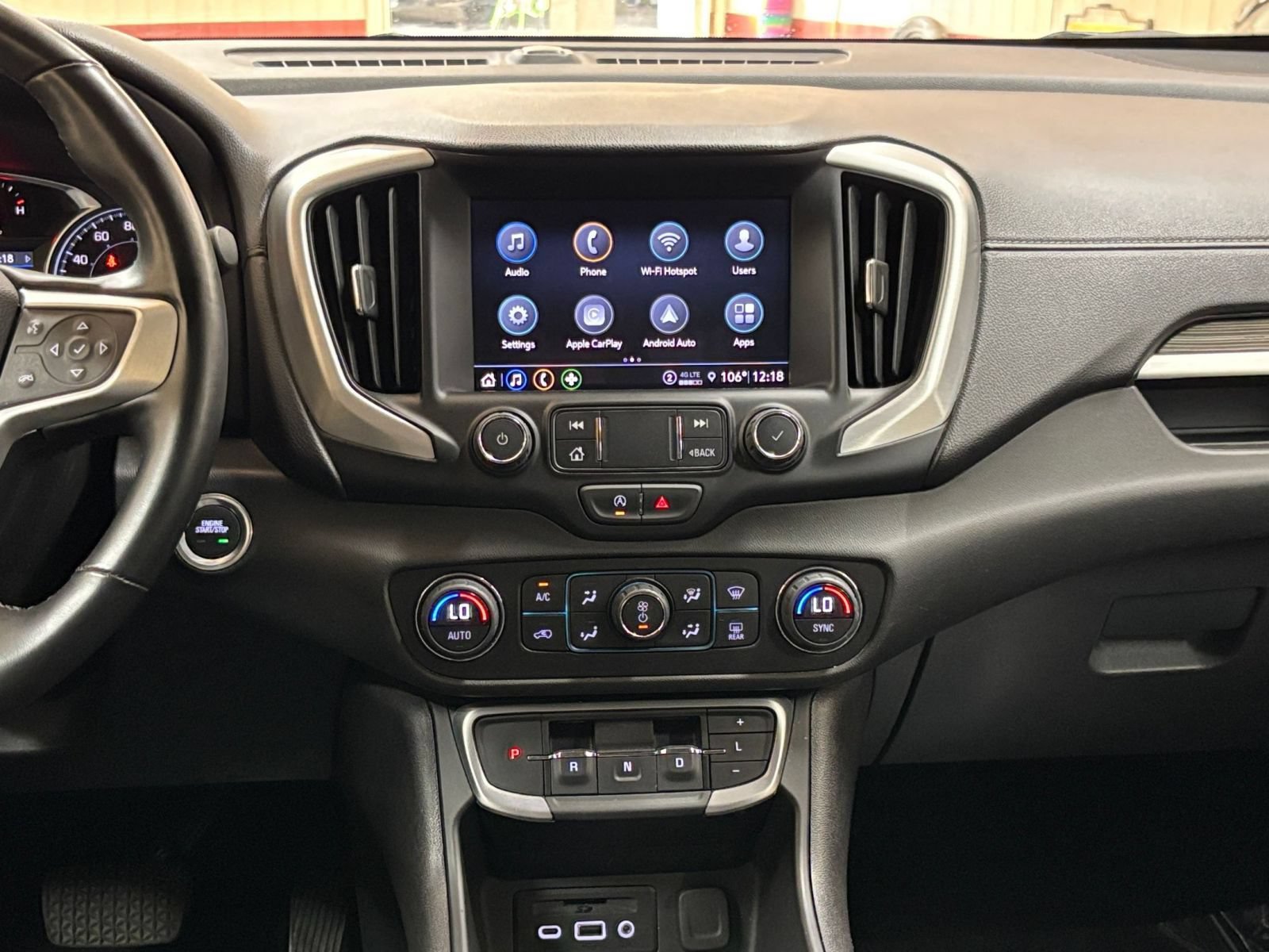 Used 2024 GMC Terrain SLT AWD/4WD image 14