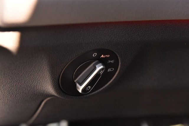 New 2027 Volkswagen Jetta GLI Autobahn FWD image 11