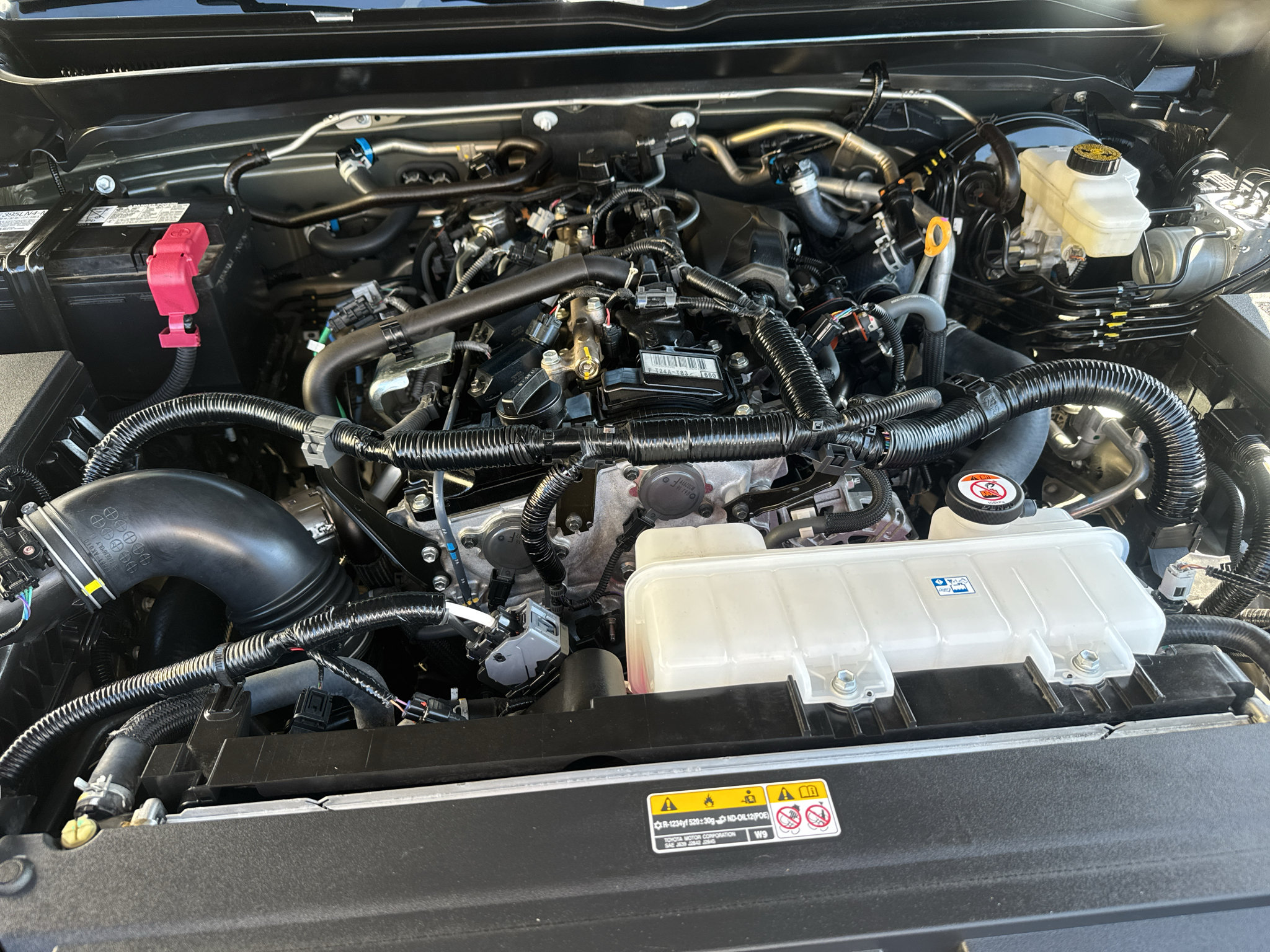 Used 2025 Toyota Tacoma TRD Off-Road AWD/4WD image 6