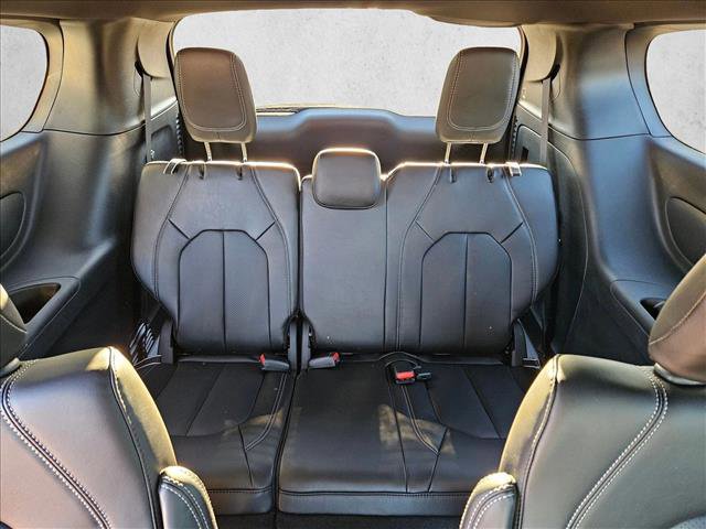 New 2026 Chrysler Pacifica Select image 15