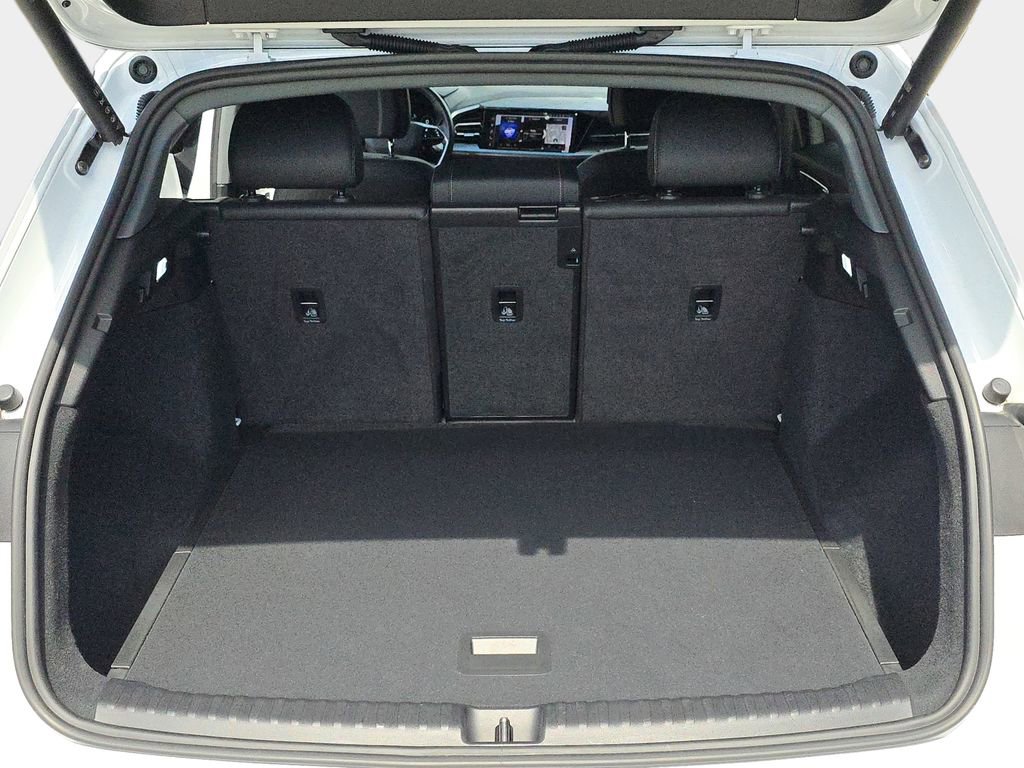 Certified 2023 Audi Q4 e-tron Premium Plus w/ Premium Plus image 12