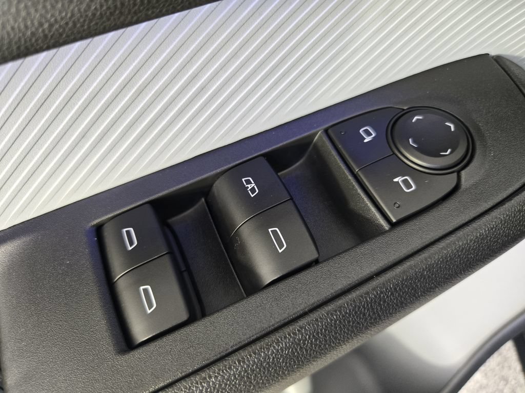 New 2027 Chevrolet Bolt RS w/ Technology Package FWD image 24