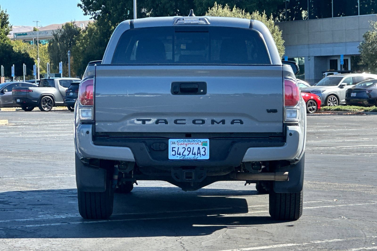 Used 2020 Toyota Tacoma TRD Sport w/ TRD Premium Sport Package AWD/4WD image 5