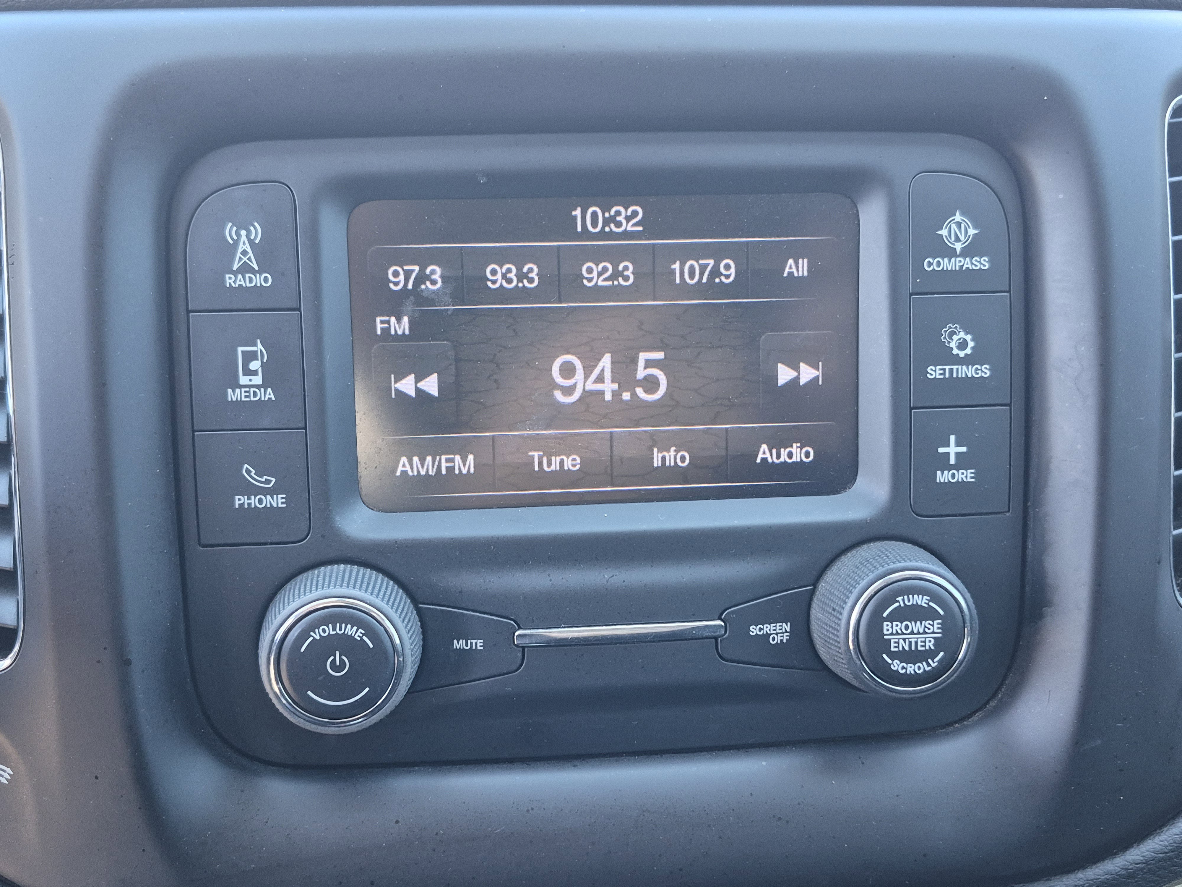 Used 2018 Jeep Compass Sport FWD image 29