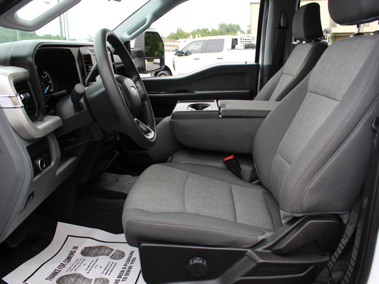 Used 2025 Ford F250 XL w/ FX4 Off-Road Package AWD/4WD image 23