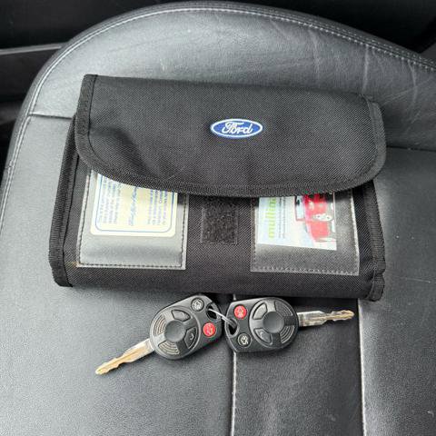 Used 2010 Ford Escape Limited image 19