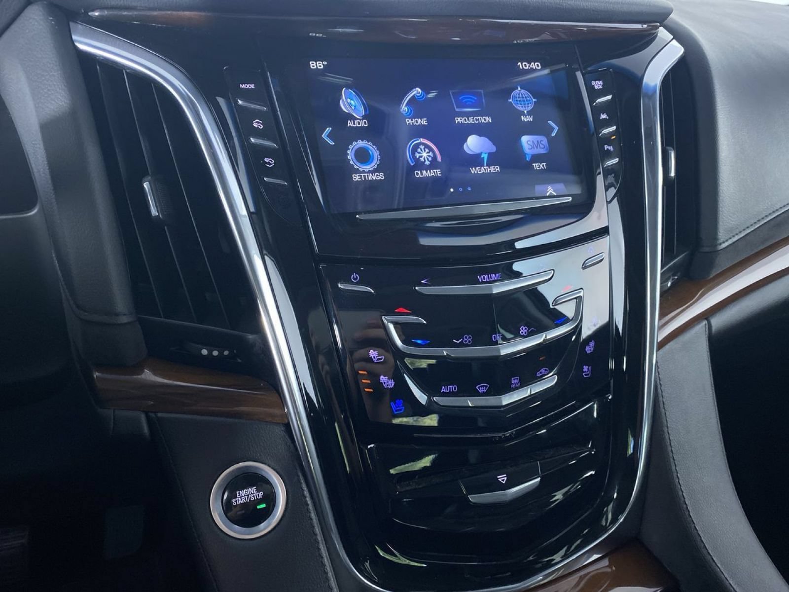 Certified 2018 Cadillac Escalade Luxury w/ LPO, Radiant Package AWD/4WD image 5