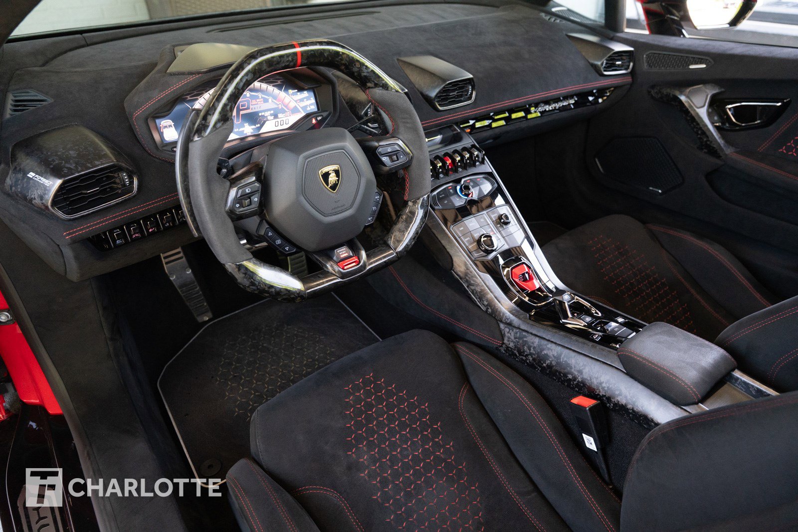 Used 2018 Lamborghini Huracan Performante image 21