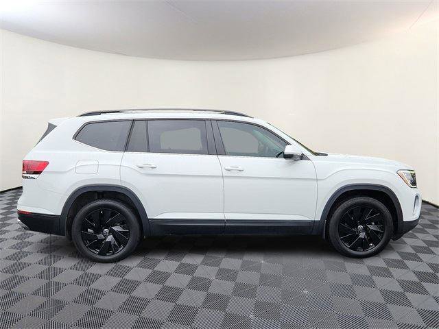 Certified 2025 Volkswagen Atlas SE w/ Panoramic Sunroof Package image 7