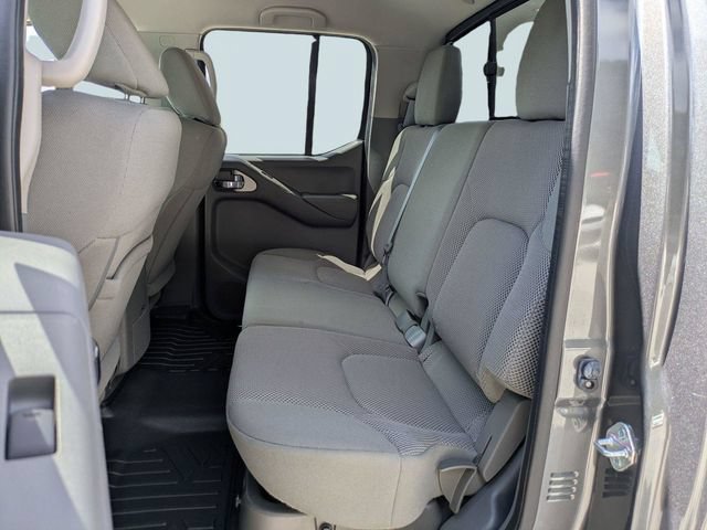 Used 2021 Nissan Frontier SV w/ Midnight Edition Floor Mats RWD image 14