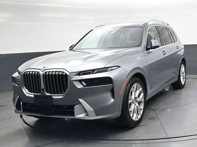 Used 2023 BMW X7 xDrive40i w/ Parking Assistance Package AWD/4WD image 10