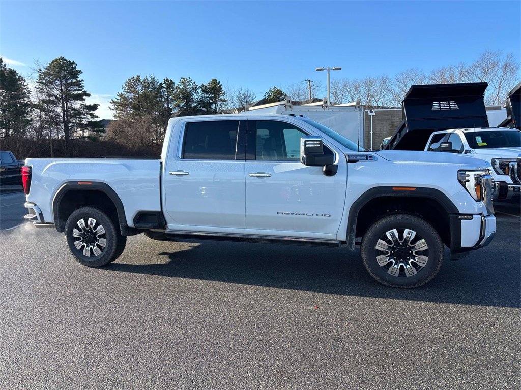 New 2026 GMC Sierra 3500 Denali w/ Denali Reserve Package image 2