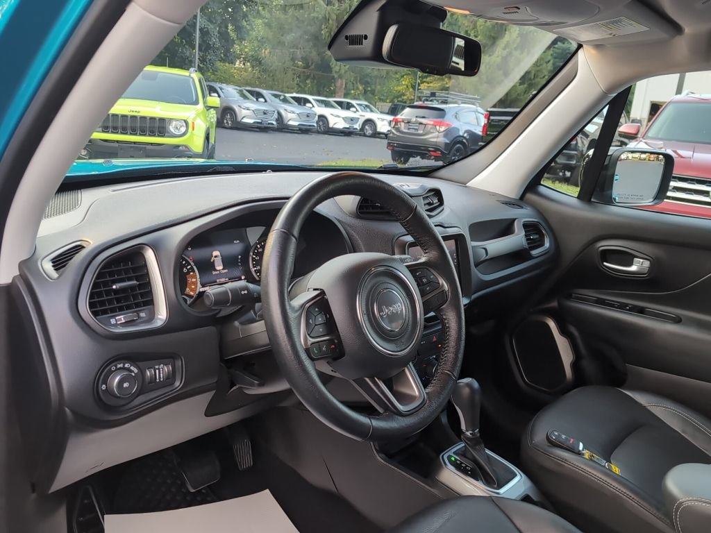 Used 2022 Jeep Renegade Limited AWD/4WD image 16