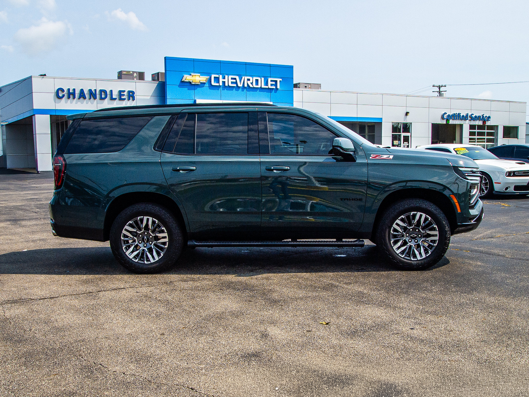 Used 2025 Chevrolet Tahoe Z71 w/ Sun And Tow Package AWD/4WD image 8