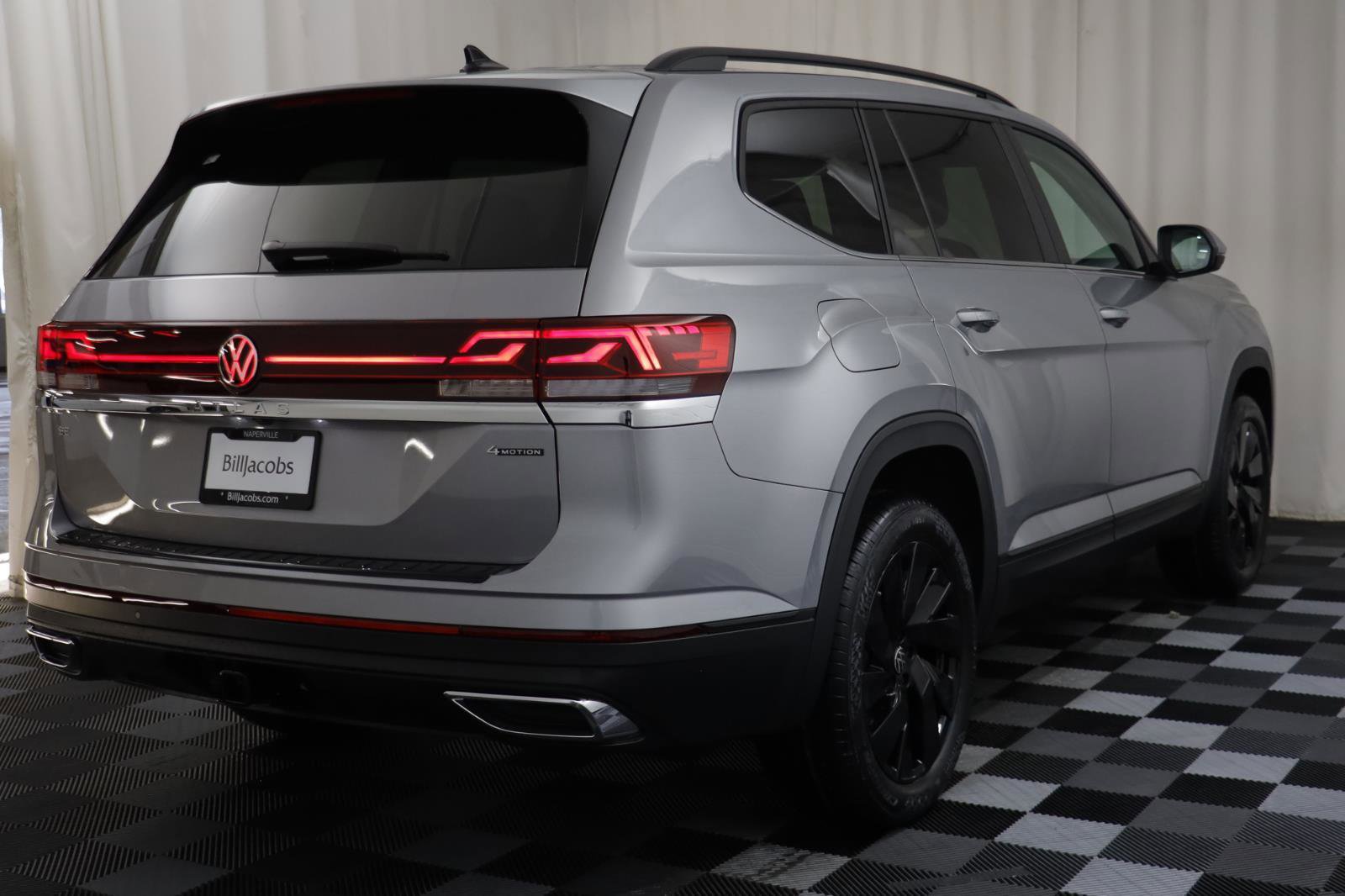 New 2026 Volkswagen Atlas SE image 16