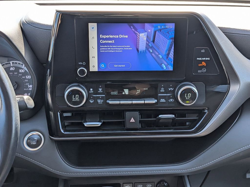 Used 2024 Toyota Highlander LE image 19