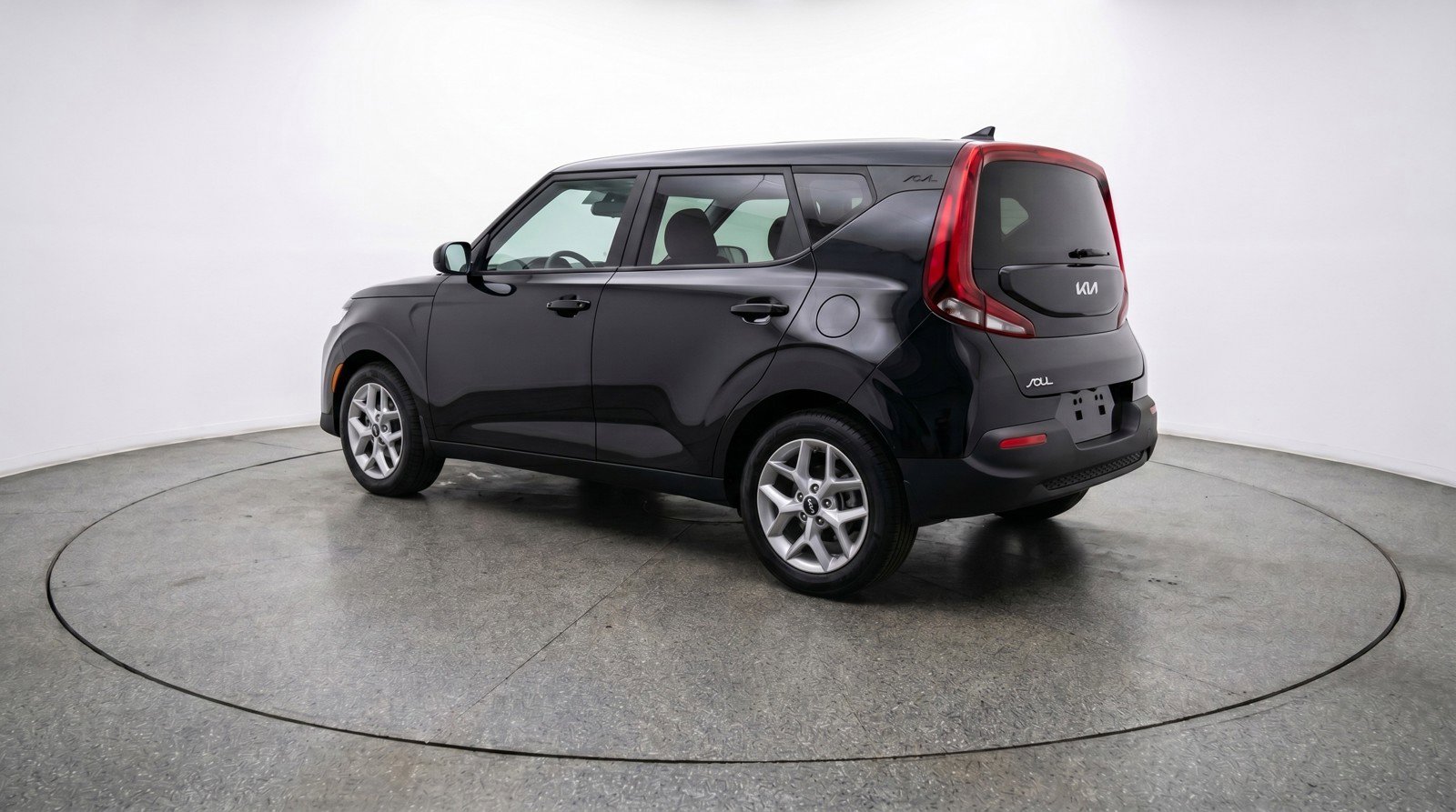 Used 2025 Kia Soul LX w/ LX Technology Package FWD image 6