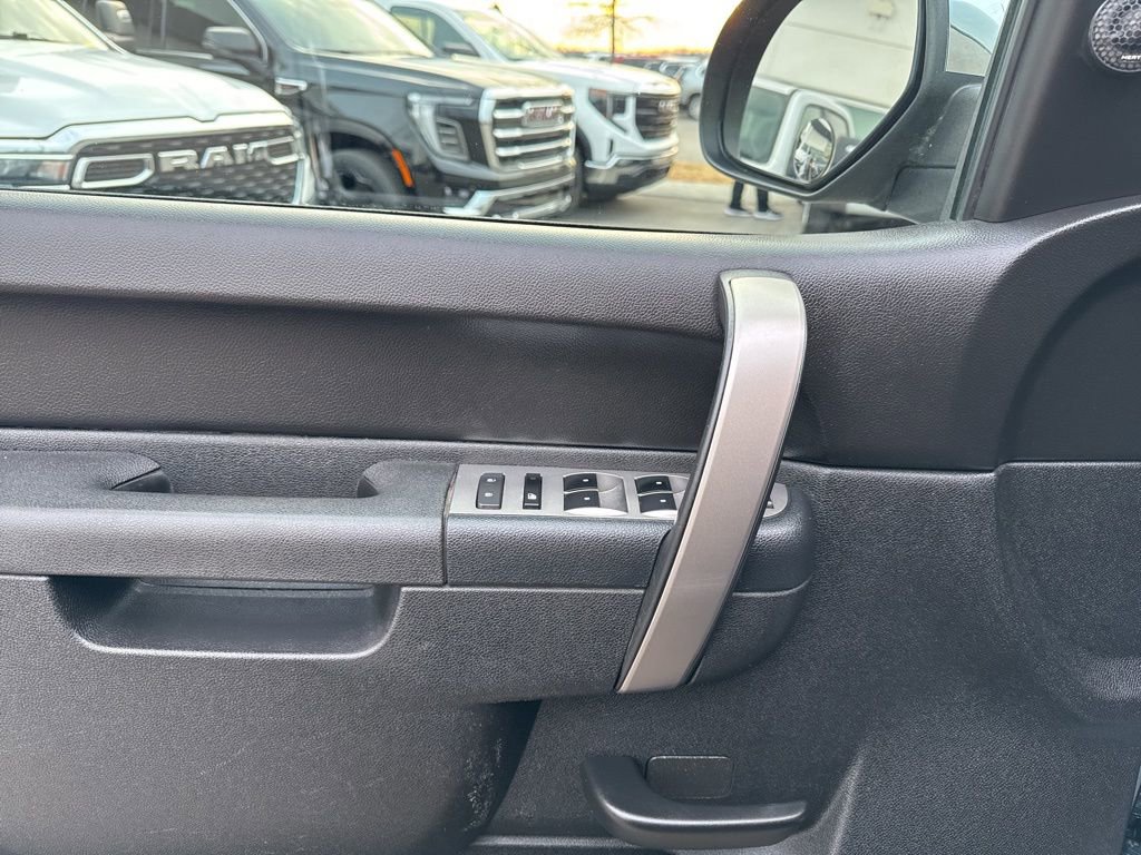 Used 2011 GMC Sierra 1500 SLE w/ Regional Value Package image 11