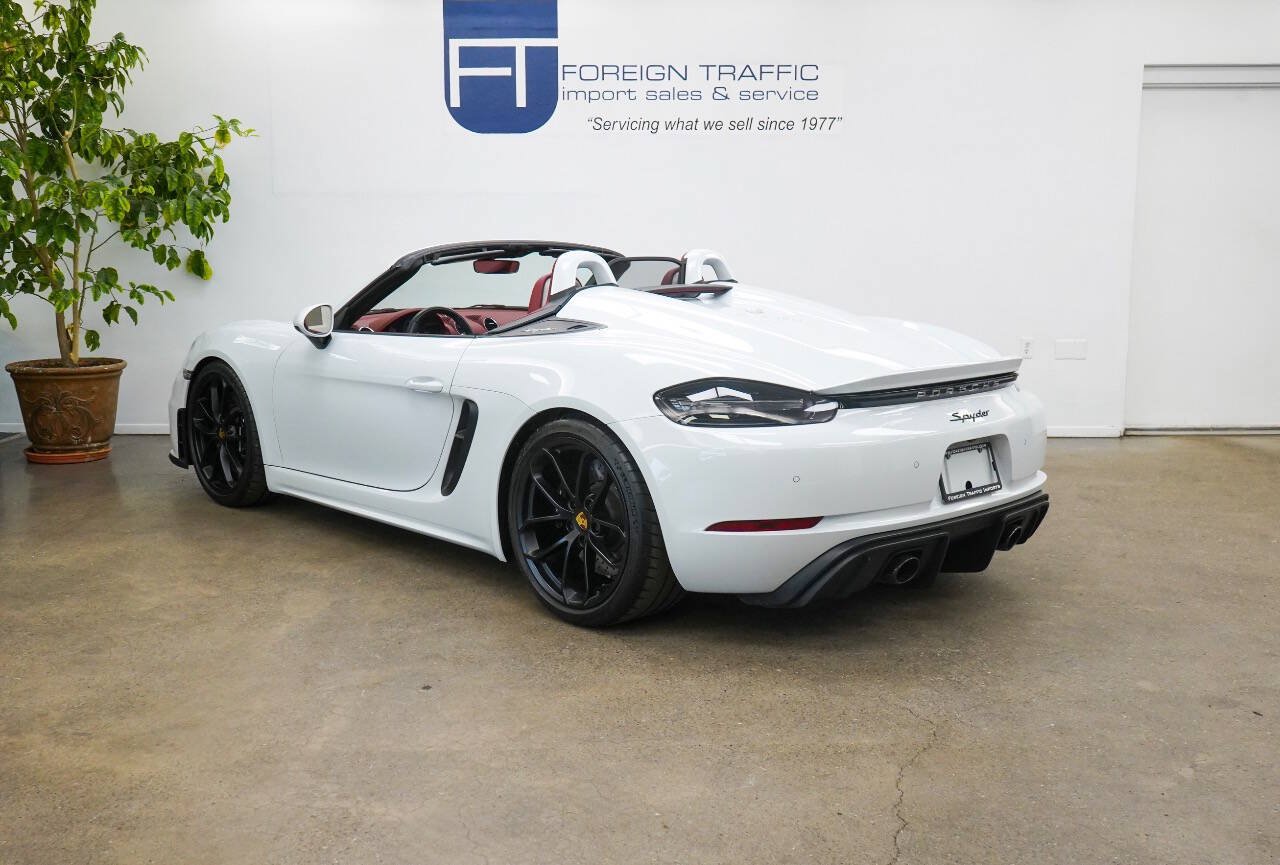 Used 2020 Porsche 718 Boxster Spyder RWD image 6