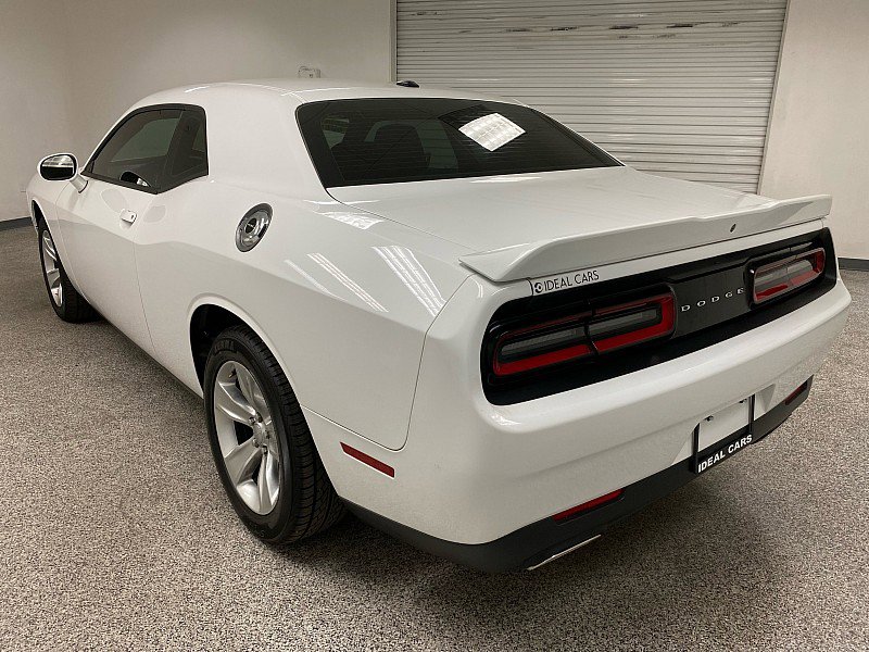 Used 2021 Dodge Challenger SXT image 7