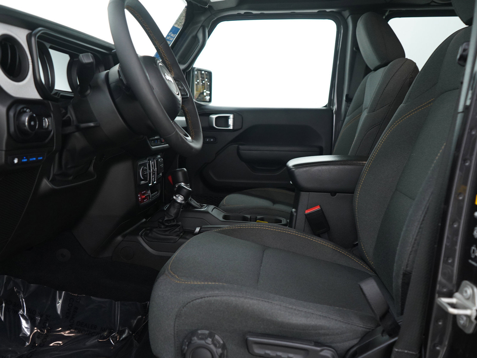 Used 2024 Jeep Wrangler Unlimited AWD/4WD image 22