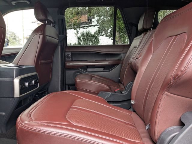 Used 2023 Ford Expedition Max Limited image 19