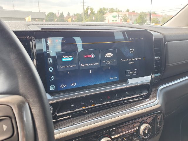 Used 2022 Chevrolet Silverado 1500 RST w/ Convenience Package II AWD/4WD image 9