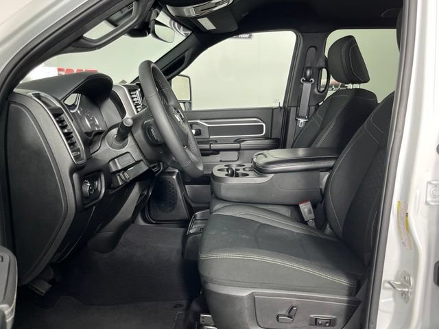 Used 2025 RAM 2500 Big Horn AWD/4WD image 24
