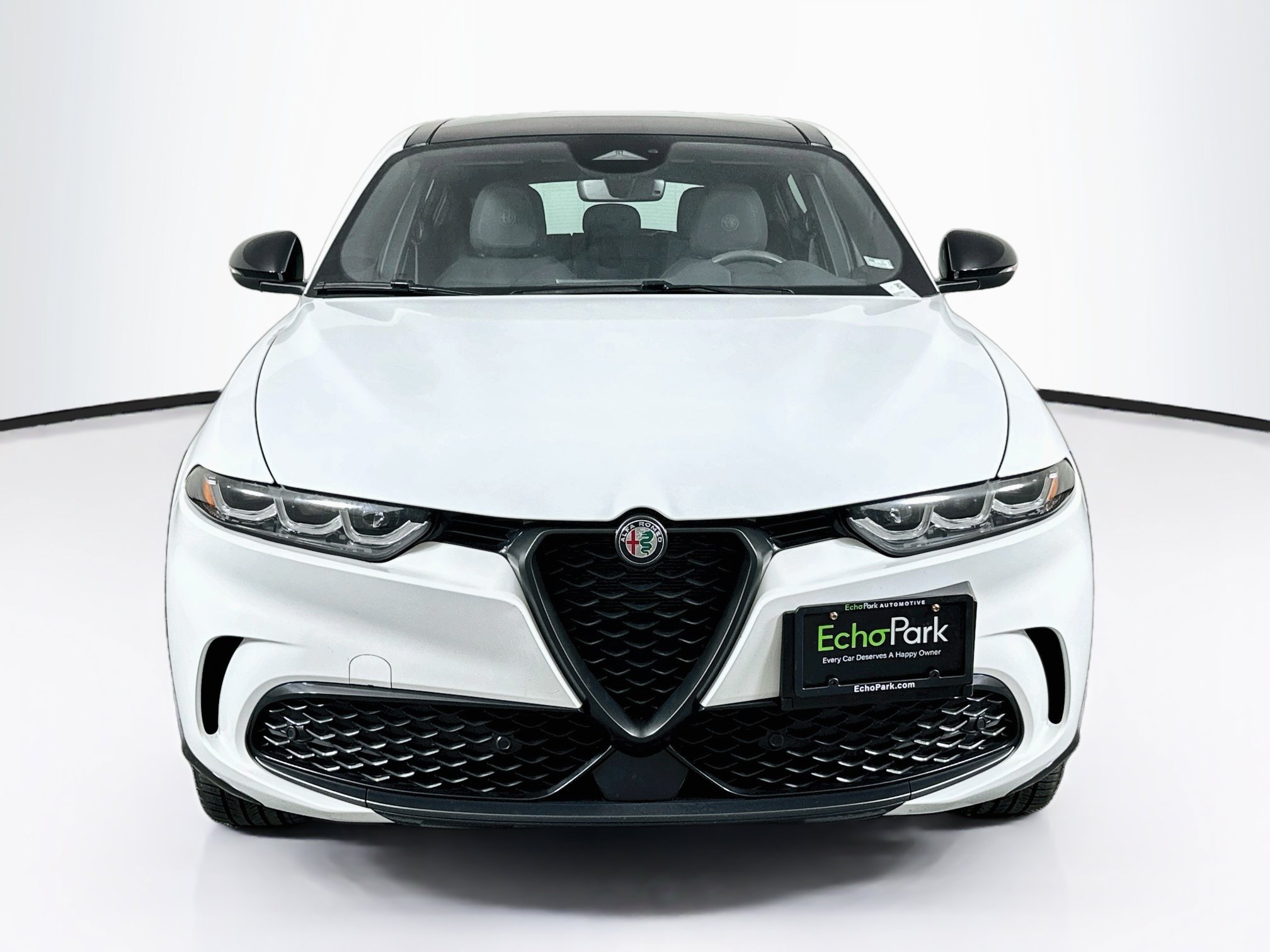 Used 2024 Alfa Romeo Tonale Veloce AWD/4WD image 2