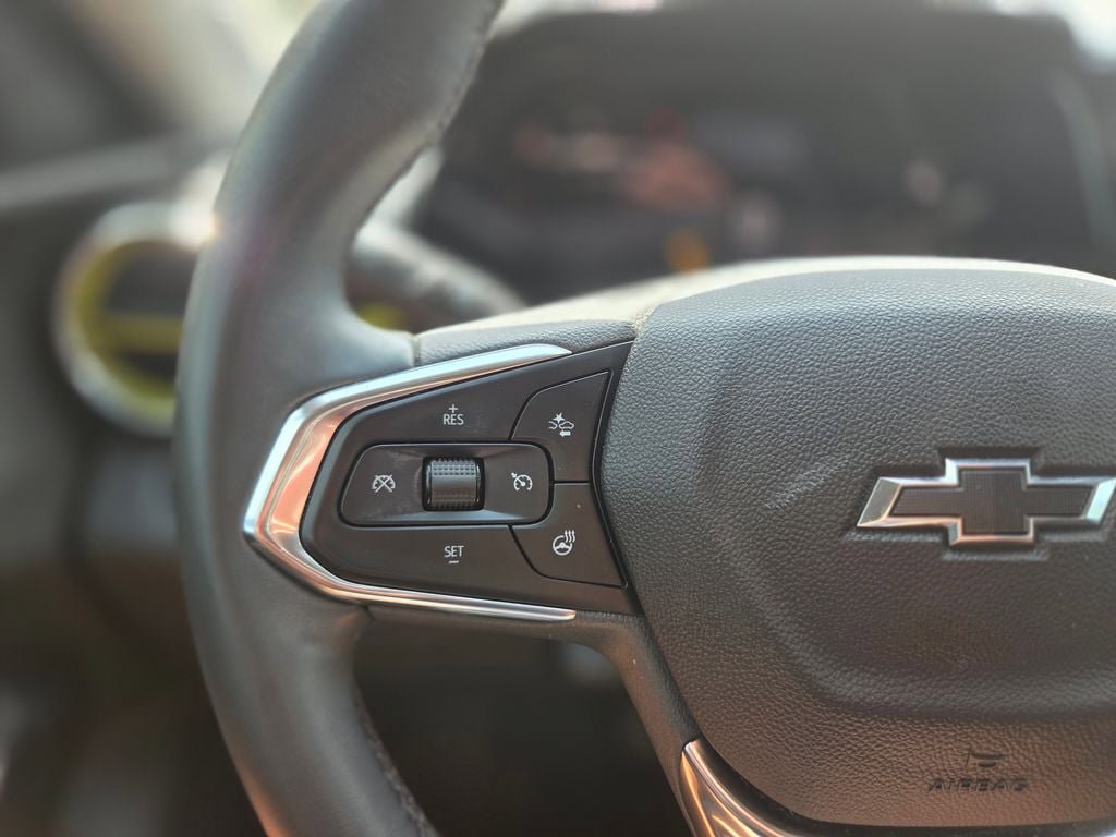 Used 2025 Chevrolet Trax ACTIV FWD image 17