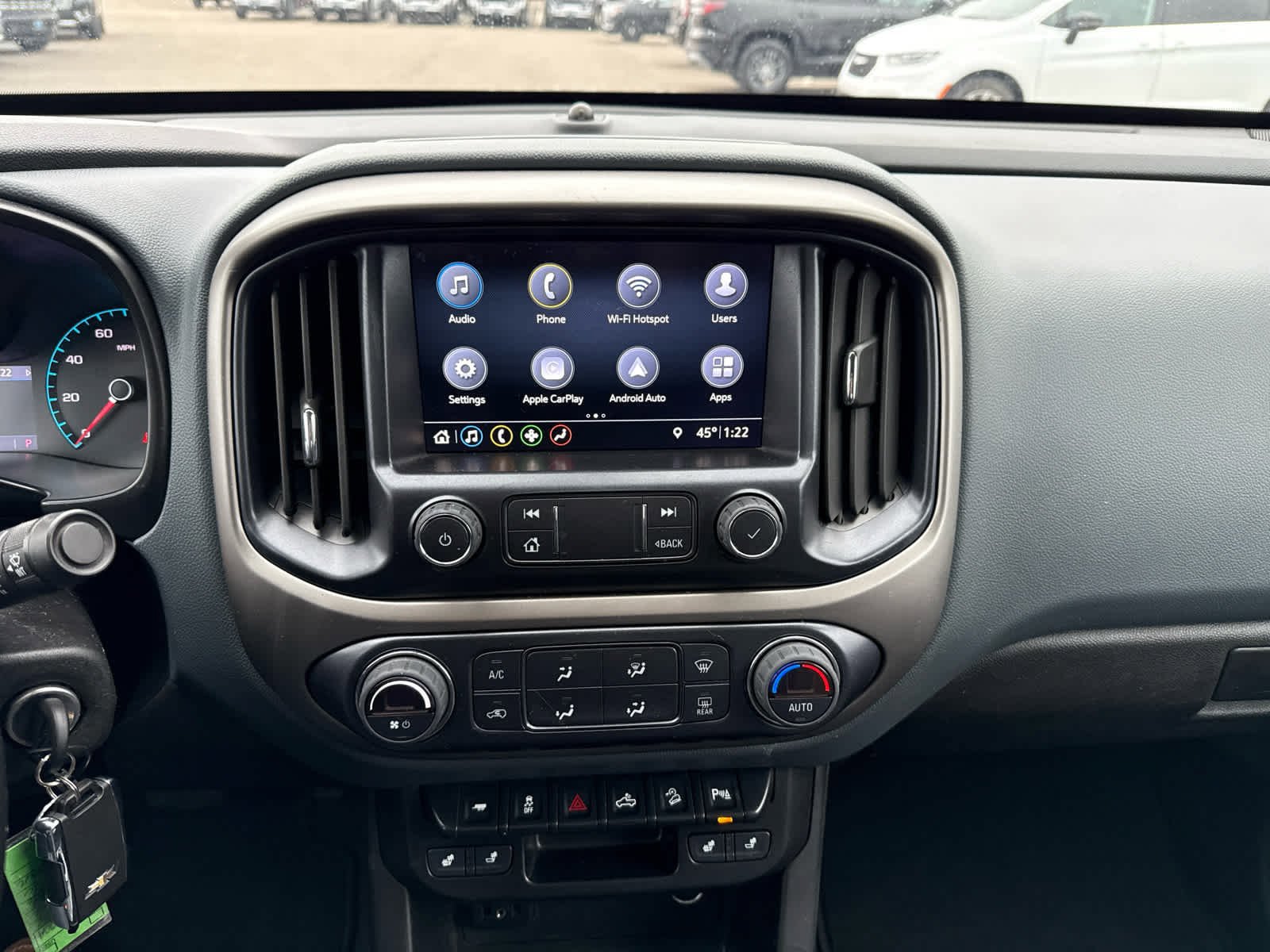 Used 2022 Chevrolet Colorado Z71 image 17