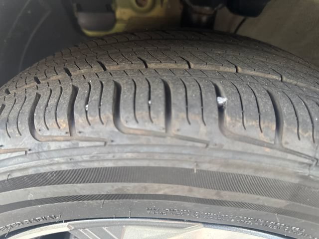 Used 2021 Hyundai Venue SEL FWD image 19