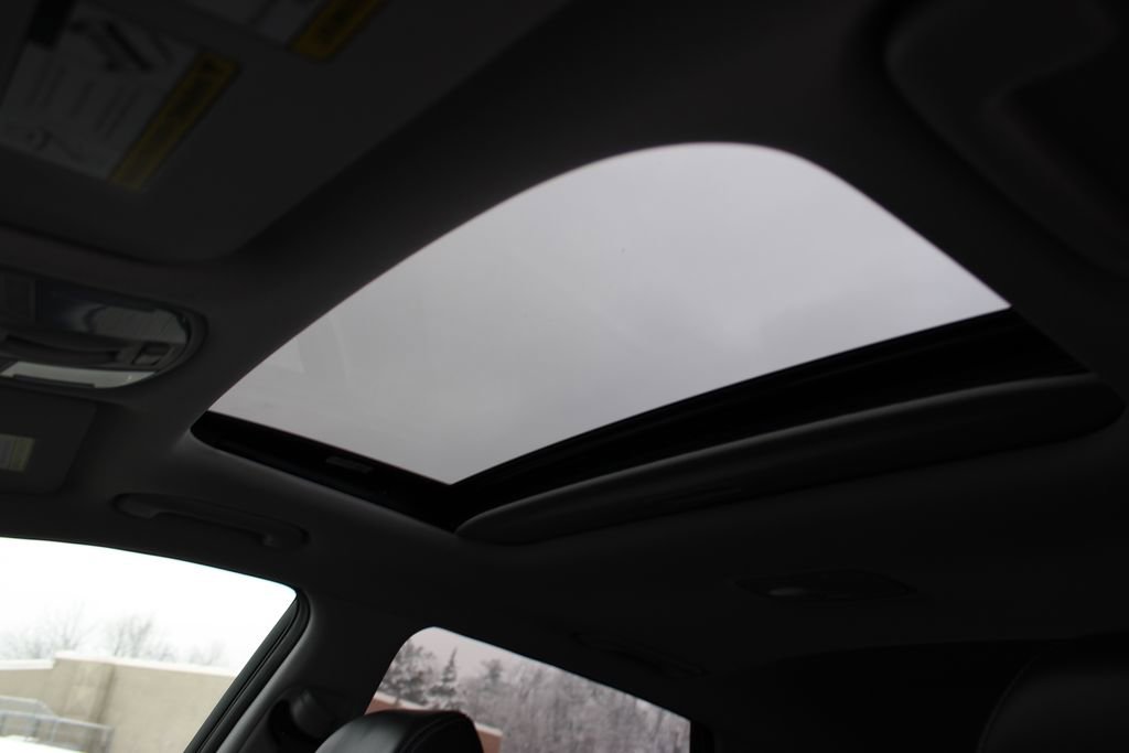 Used 2020 Hyundai Kona Limited image 18