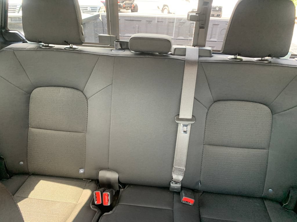 Used 2024 Chevrolet Colorado LT w/ LT Convenience Package RWD image 25