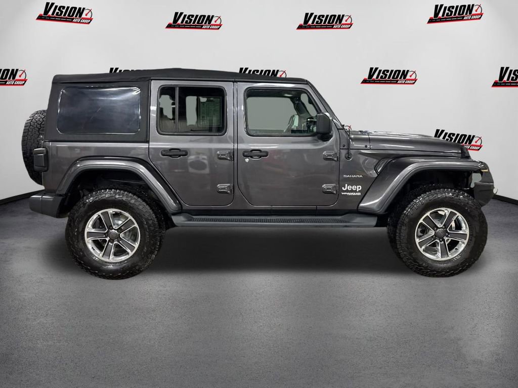 Used 2018 Jeep Wrangler Unlimited Sahara image 4