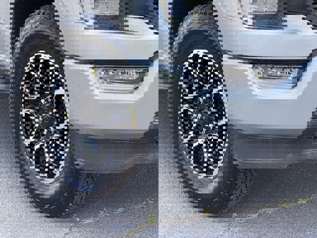 Certified 2023 Ford F150 XLT w/ Equipment Group 302A High image 9