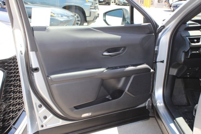 Certified 2025 Lexus UX 300h FWD image 10
