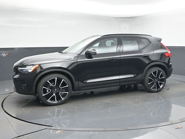 New 2026 Volvo XC40 B5 Ultra w/ Protection Package Premier image 4