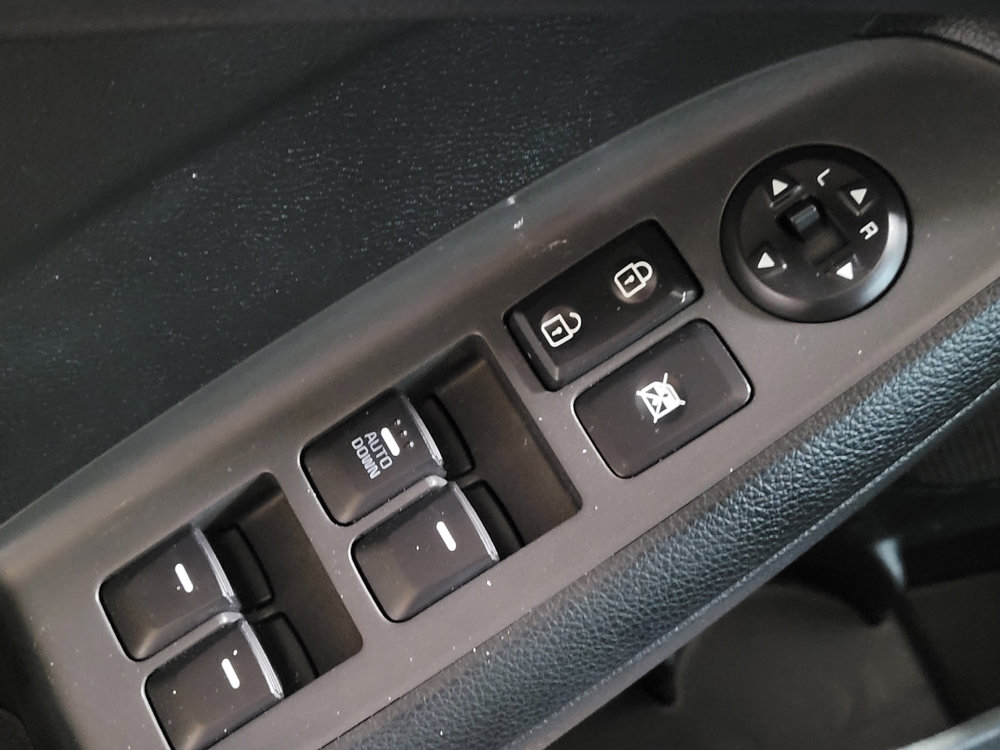 Used 2018 Kia Forte LX w/ LX Popular Package image 27
