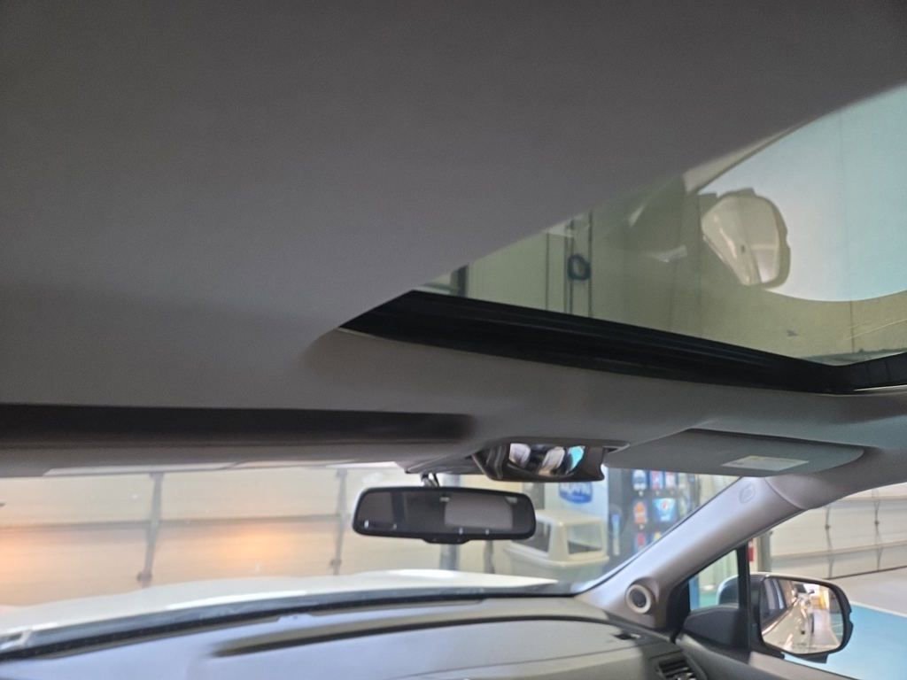 Used 2017 Honda Pilot EX-L image 9