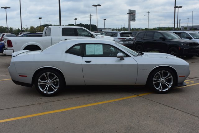 Used 2022 Dodge Challenger R/T image 4