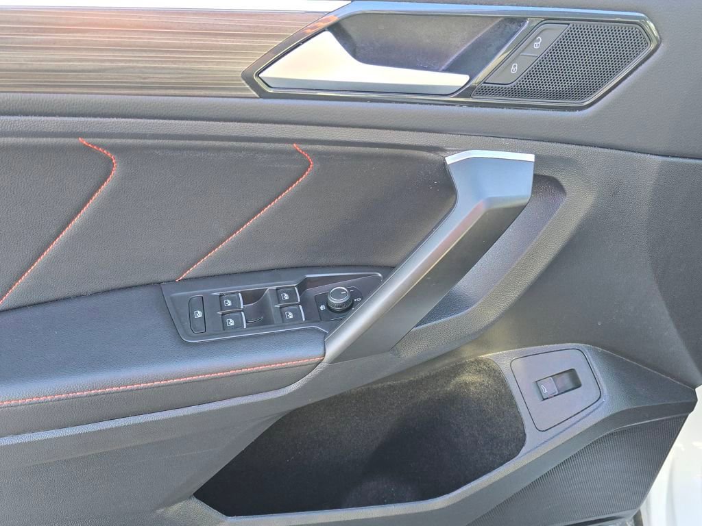 Used 2024 Volkswagen Tiguan Wolfsburg Edition image 10