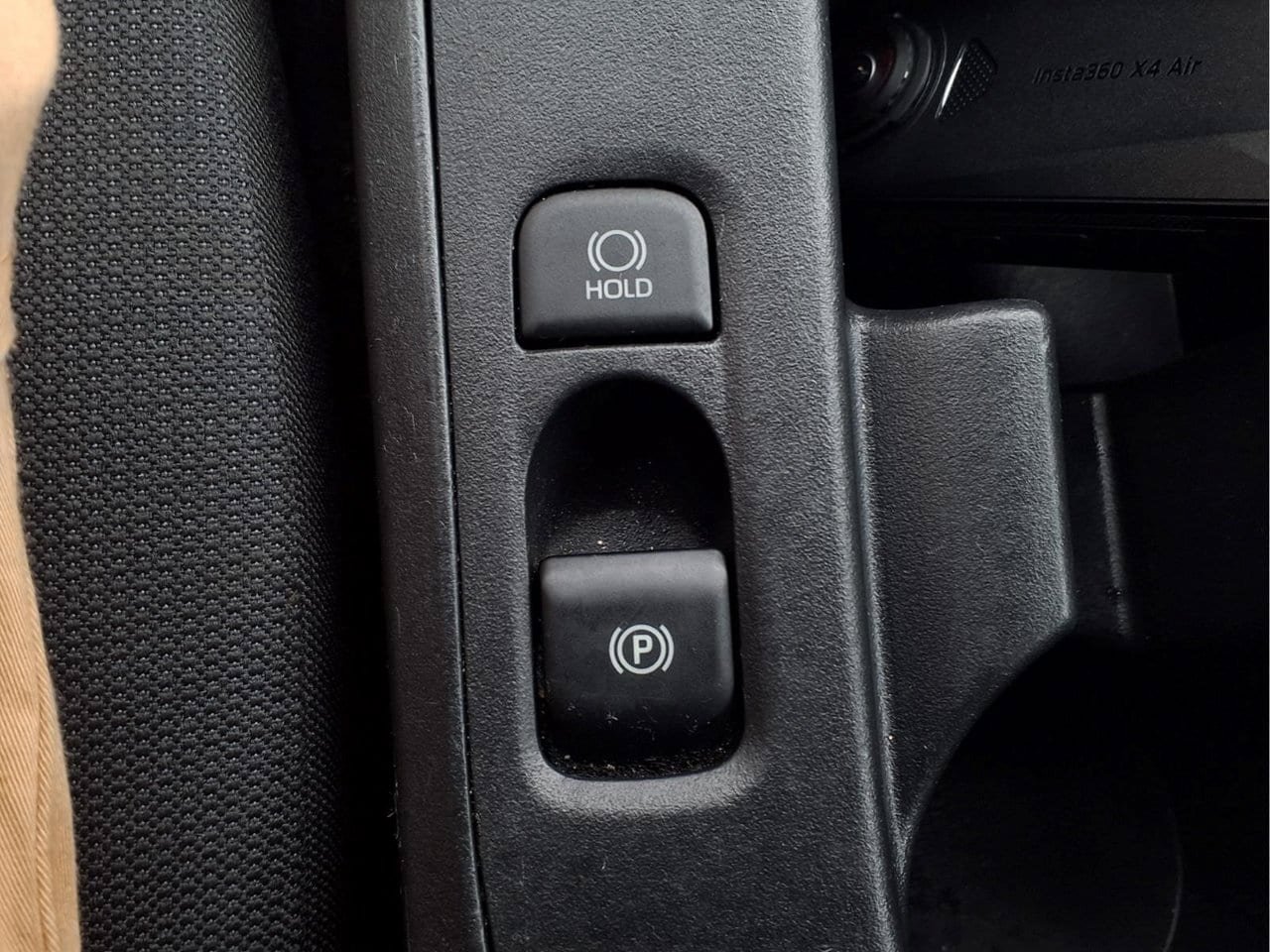 Used 2024 Toyota Corolla LE FWD image 19