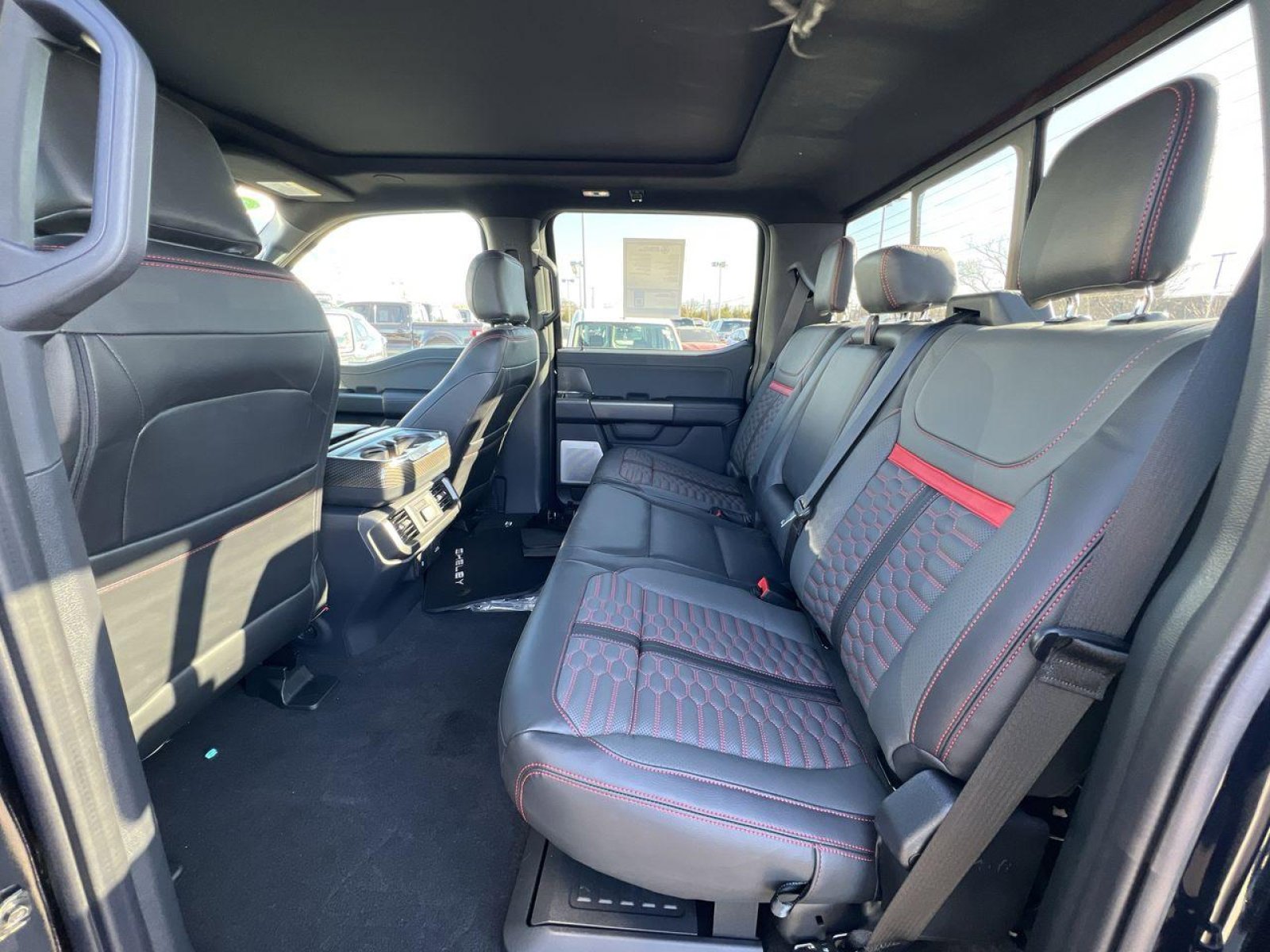 New 2025 Ford F150 Lariat w/ Equipment Group 502A High image 24