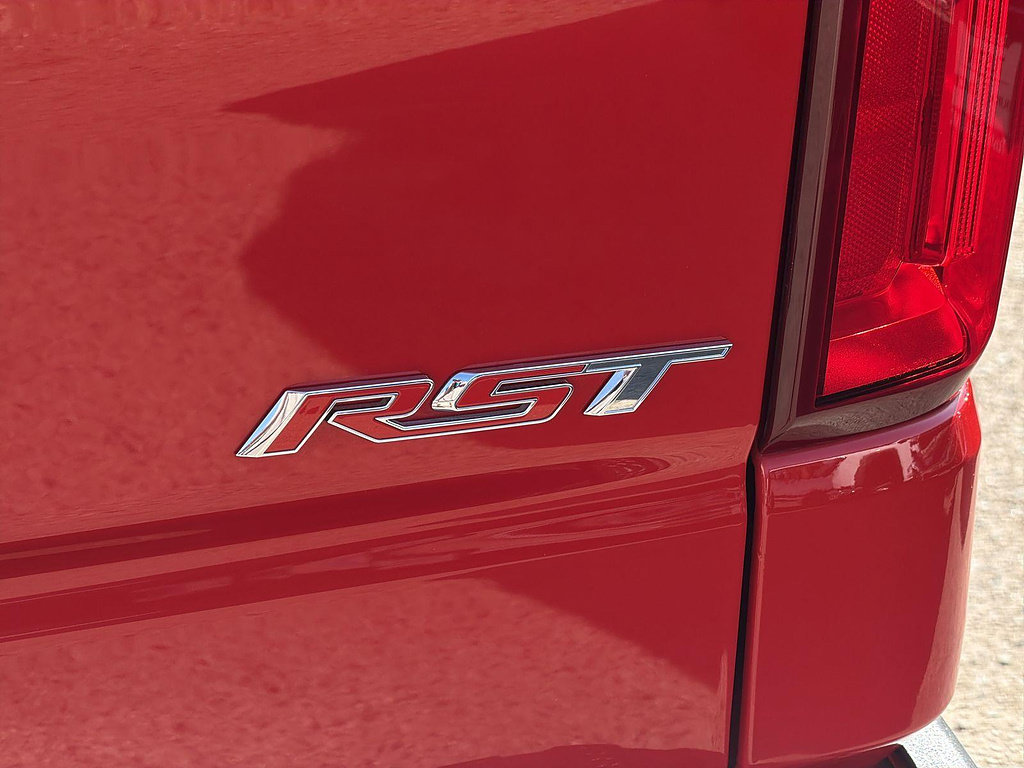 Used 2022 Chevrolet Silverado 1500 RST RWD image 31