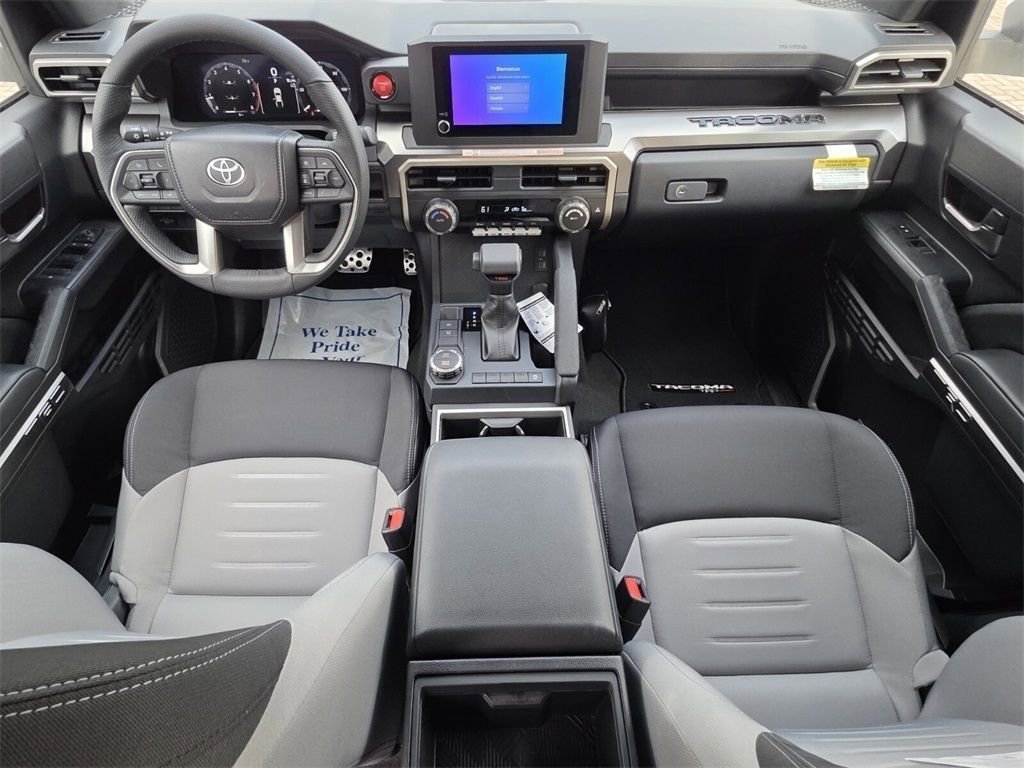 Certified 2025 Toyota Tacoma TRD Sport image 4